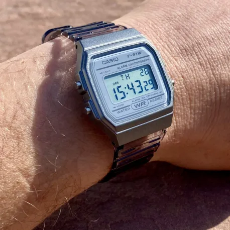 Reloj Casio Vintage GREY