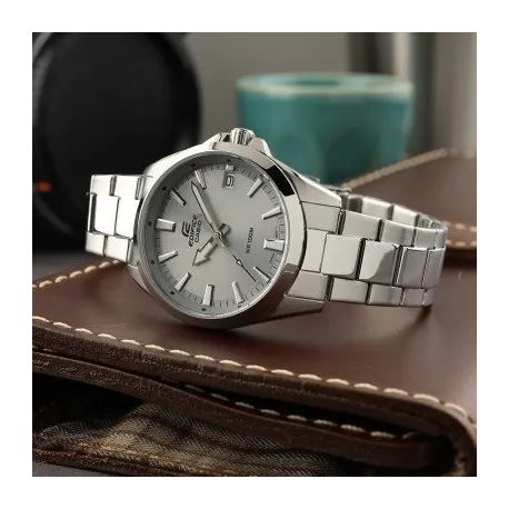 CASIO EDIFICE EFV-100D-8AVUEF