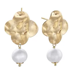 Pendientes dorados con perla y trebol.