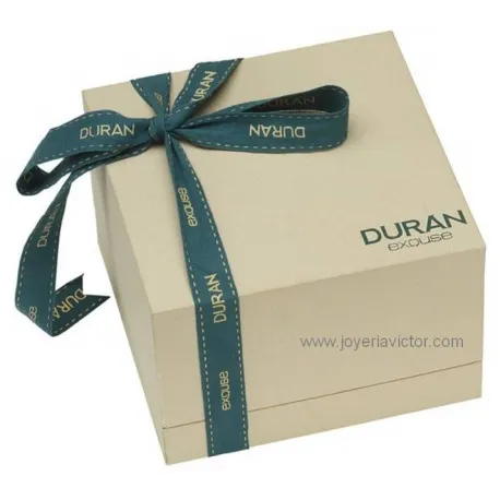 Pendientes corados con cierre Omega