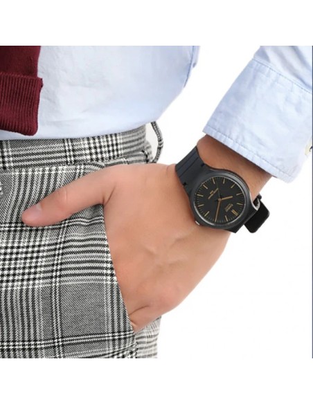 Reloj CASIO COLLECTION MW-240-1E2VEF