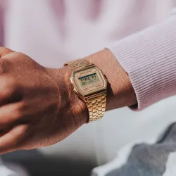 CASIO VINTAGE DORADO 2